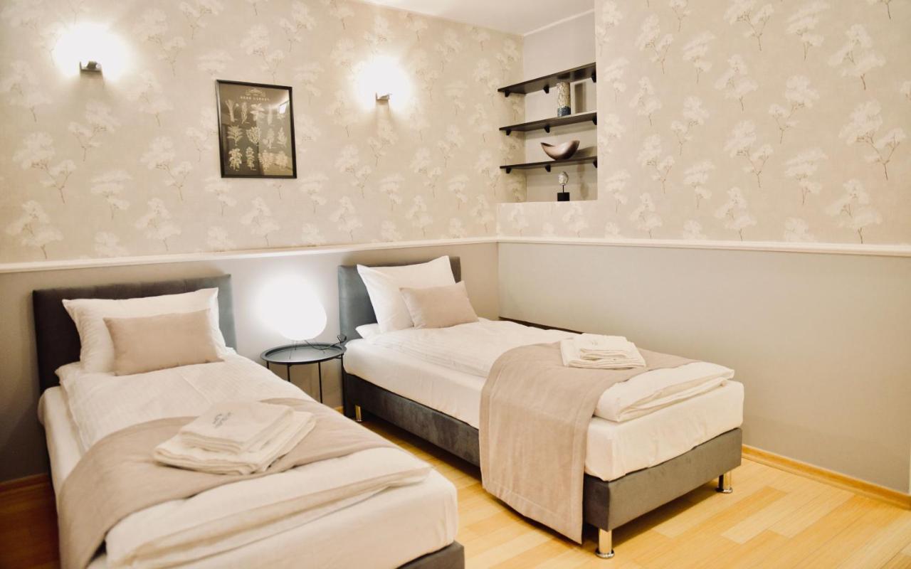 Jessapart- Babka Tower Apartment Варшава Экстерьер фото